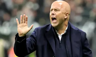 Треньорът на Ливърпул фаворит за уволнение в Англия