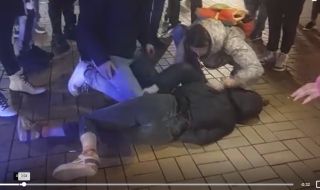 Момиче падна лошо от електрическа тротинетка в центъра на София