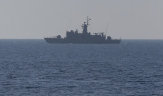 Руски военен кораб премина през Босфора