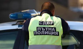 Агресивен шофьор помете два автомобила край Шереметя
