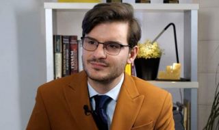 Атанас Радев: Колкото и да не се иска, единственият държавник в момента е президентът