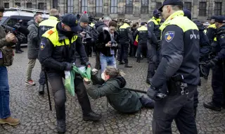 The police in Amsterdam will arrest people who do not respect the ban on demonstrations 