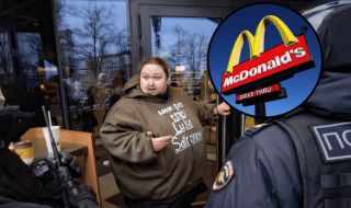 Руснак се окова на вратата на McDonald's