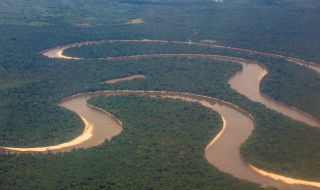 Защо над Амазонка няма нито един мост