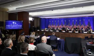 Демократите в САЩ: Вашингтон не постига целите си в конфликта с Иран