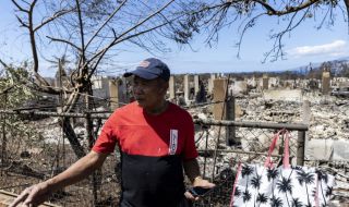 Байдън посети изпепеления от пожарите хавайски град Лахайна