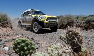 Сайнц спечели 4-я етап на Рали Дакар