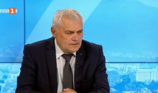 Ексминистър: Управляващите изпуснаха контрола над ситуацията с мигрантите