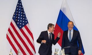 Сергей Лавров: Русия е в постоянен контакт със САЩ