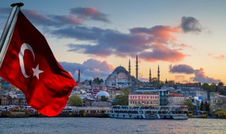 Турция чества Деня на победата