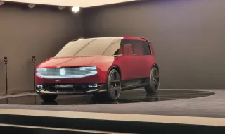 Renault хвърли ръкавица на конвенционалните семейни автомобили 