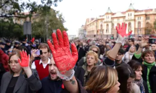 Hundreds of opposition activists protest in Belgrade after the accident at the train station in Novi Sad 