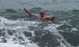 Путин не плувал с Лукашенко в Черно море (ВИДЕО)