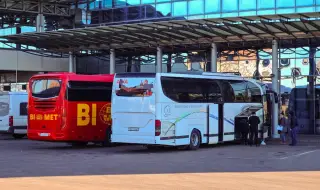 Автобусните превозвачи искат компенсации заради цените на горивата