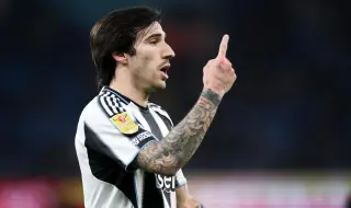 Ман Юнайтед влиза в битка с Ювентус и Арсенал за халф