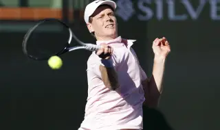 Яник Синер срази Денис Шаповалов и продължава уверено напред на Индиън Уелс