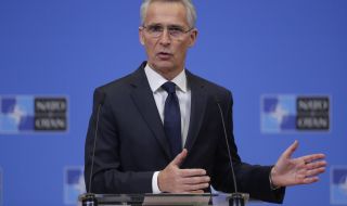 Столтенберг: Западните страни трябва да внимават с Китай