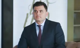 Л. Богданов: Проблеми, свързани с фискалната политика, причиниха тази политическа неразбория