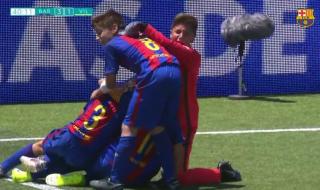 Меси пасти да яде! Вижте този гол (ВИДЕО)