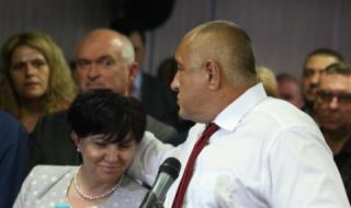 Гласуват поисканата оставка на Караянчева