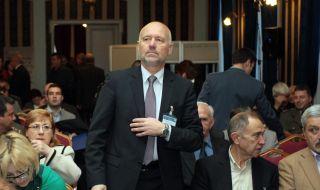 Тодор Тагарев: Президентът Радев провежда политика на поддръжка на агресора Русия