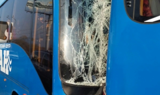 Пет автобуса с деца катастрофираха във Владивосток