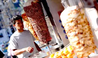 Турция започна засилени проверки на уличната храна след случаи на хранителни отравяния