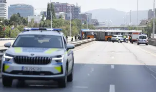Водещата версия за катастрофата на автобус на бул. "Цариградско шосе" е техническа неизправност