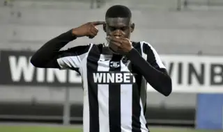 Ботев Пловдив привлича бивш таран от "Лаута"?