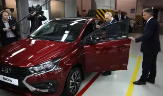 Как автомобилът в Русия отново се превръща в лукс
