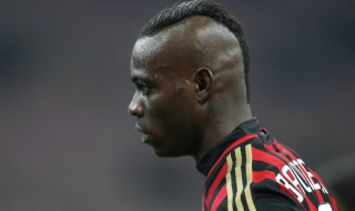 Вино, кашкавал и тениска на Балотели