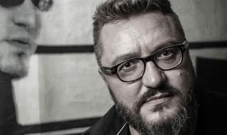 Карбовски шашна всички - хвана си за гадже известна плеймейтка (СНИМКА)