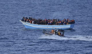 Италианската брегова охрана спаси 1200 мигранти край Сицилия