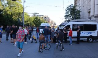 Протестите в София продължават. Промени в градския транспорт