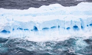 Айсберг с големината на Париж или Лондон се отцепи от Антарктика