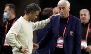 Куриоз: Треньорът на Испания закъсня за мача с Косово заради инцидент - заседнал в асансьора за близо час