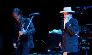 Откупиха авторските права върху песните на Боб Дилън за 300 млн. долара