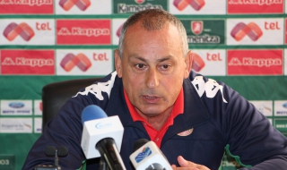 Цирк при младежите! Играч бе отзован преди мача с Дания