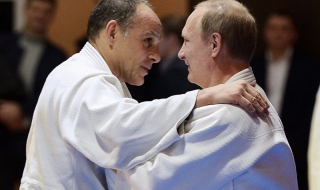 „Ди Велт”: Путин тръгва „ва банк” срещу санкциите