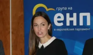 Ева Майдел: Президентът злоупотреби - използва референдума за лични и партийни цели