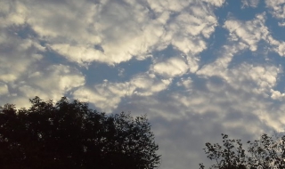 Облаци в неделя