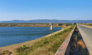 Критично ниво на водата в язовир "Жребчево"