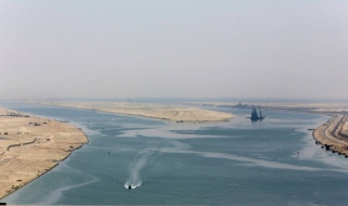 Новият Суецки канал в Египет „отвори врати“