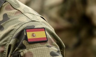 Шефът на Генералния щаб на испанската армия подаде оставка, след като се ваксинира