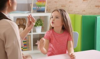 Тревожността у родителите създава тревожни и емоционално проблемни деца