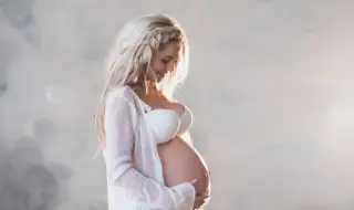 Порно актриса забременяла по време на снимките на секс сцена