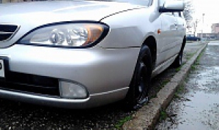 Нарязаха гумите на над 40 коли