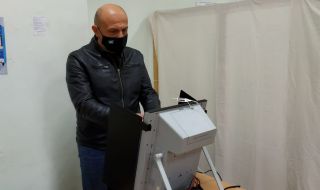 Томислав Дончев: Имаме 4-5 партии, на които основната им цел е да ни изчегъртат