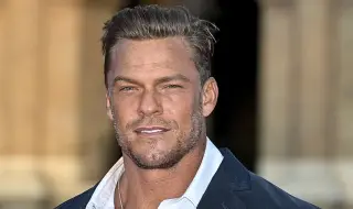 Актьорът от "Ричър" Алън Ричсън се сби със съсед пред синовете си (ВИДЕО)