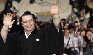 Втора победа за Махлянов на "Кюшю Башьо"